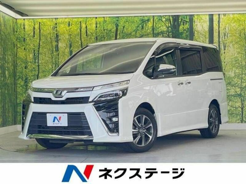 TOYOTA　VOXY