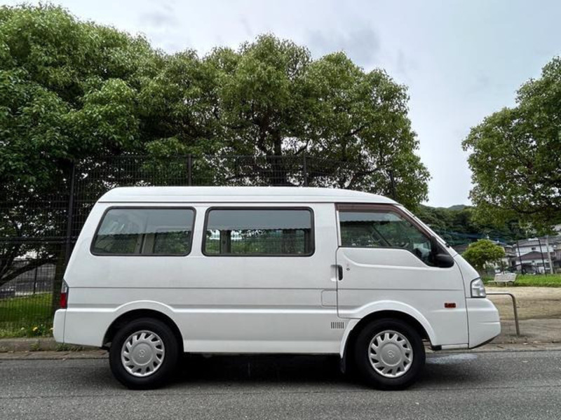 BONGO VAN