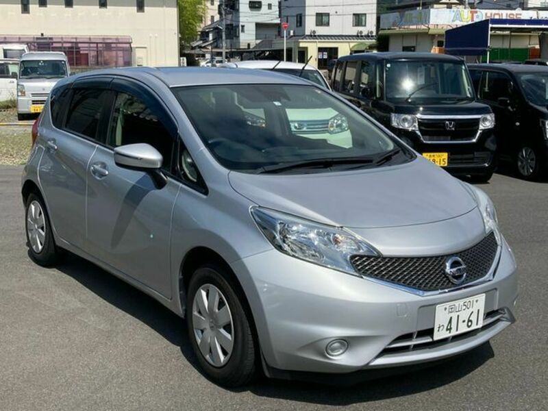 NISSAN　NOTE