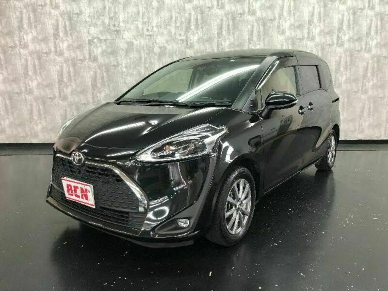 TOYOTA　SIENTA