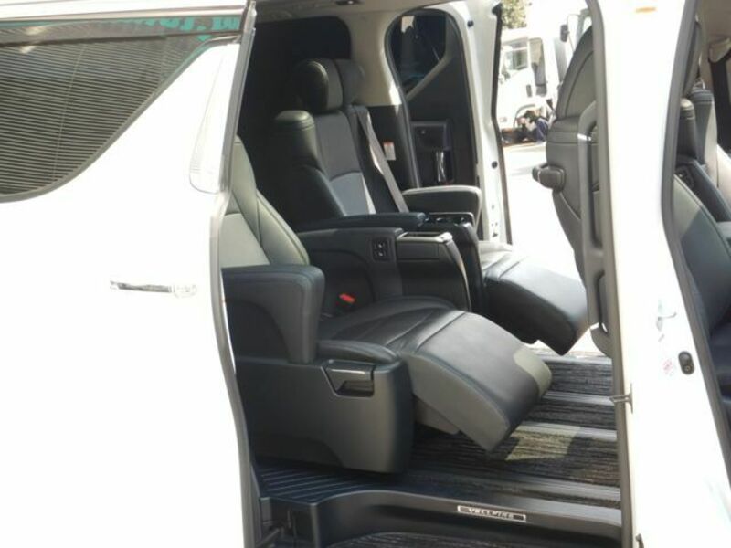 VELLFIRE-5