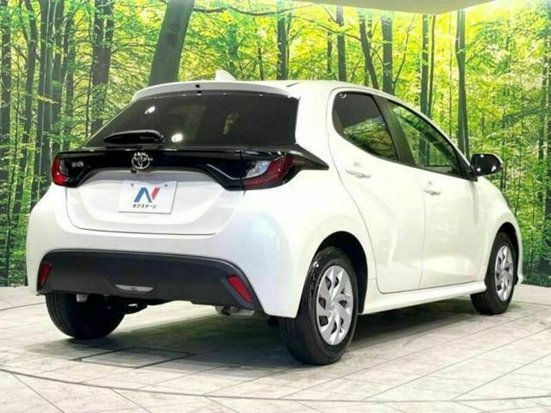 YARIS-17