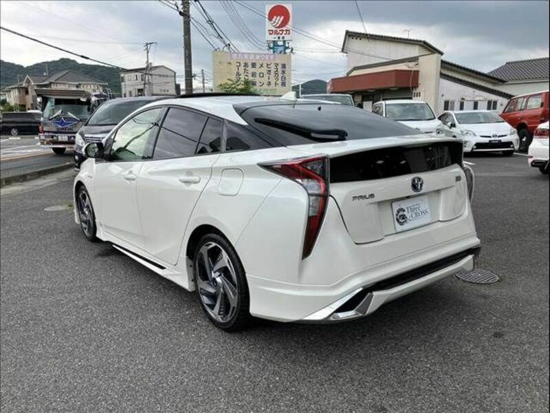 PRIUS-6