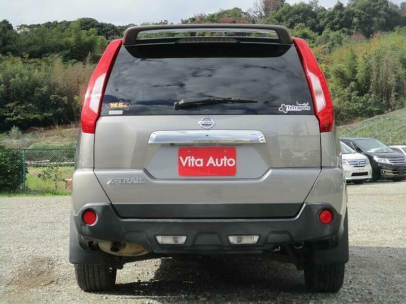 X-TRAIL