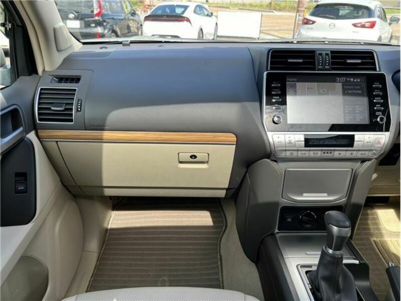 LAND CRUISER PRADO-14