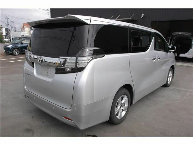 VELLFIRE-1