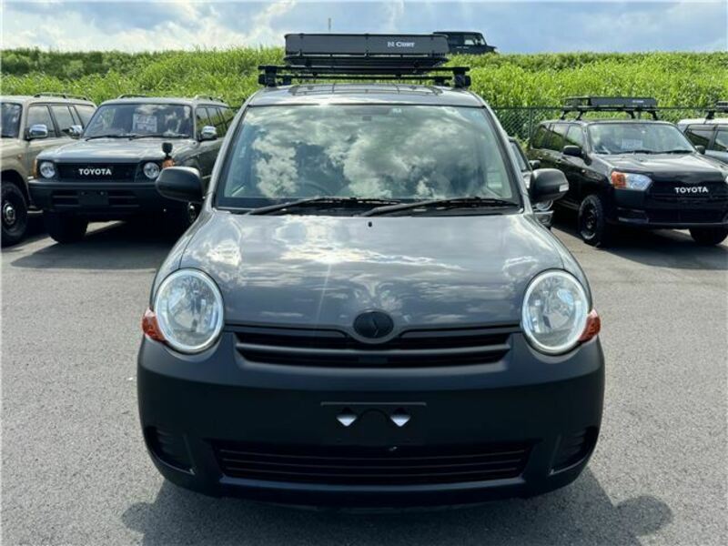 TOYOTA　SIENTA