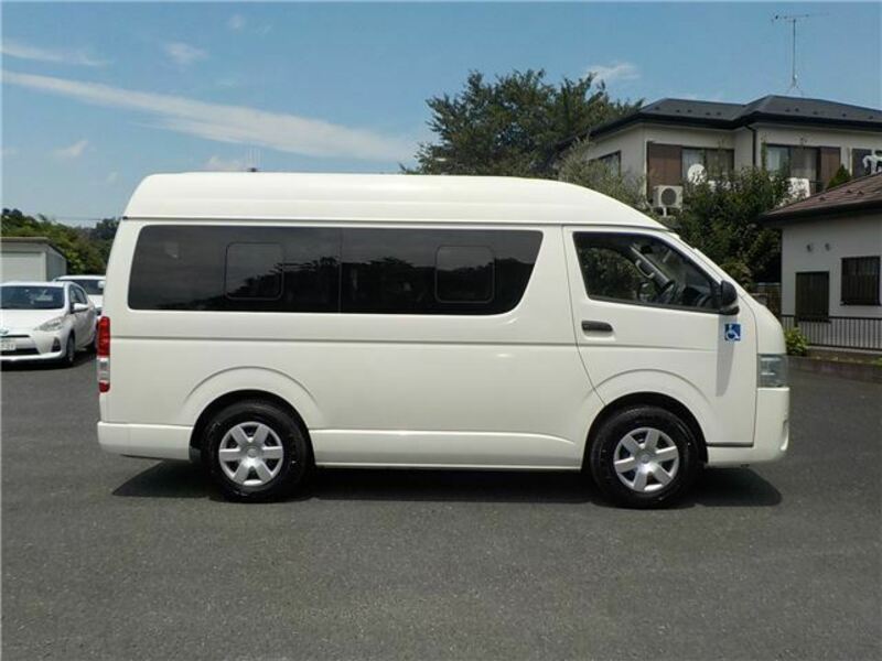 HIACE-15