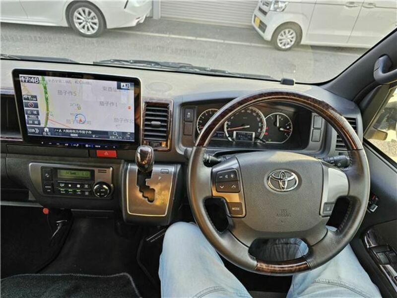 HIACE VAN-4