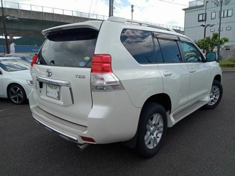 LAND CRUISER PRADO-2