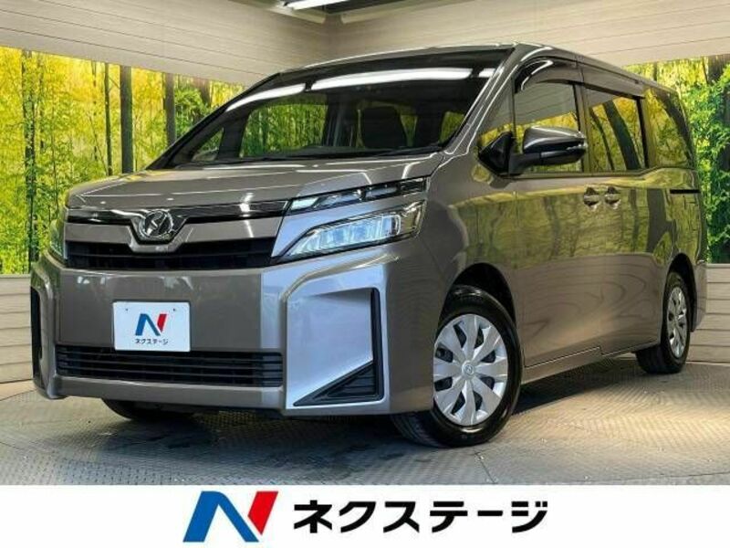 TOYOTA　VOXY