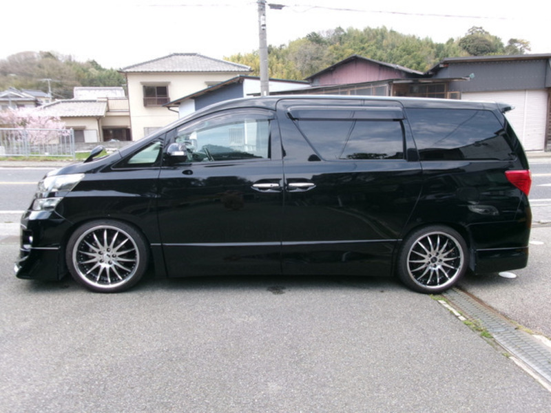 VELLFIRE-10