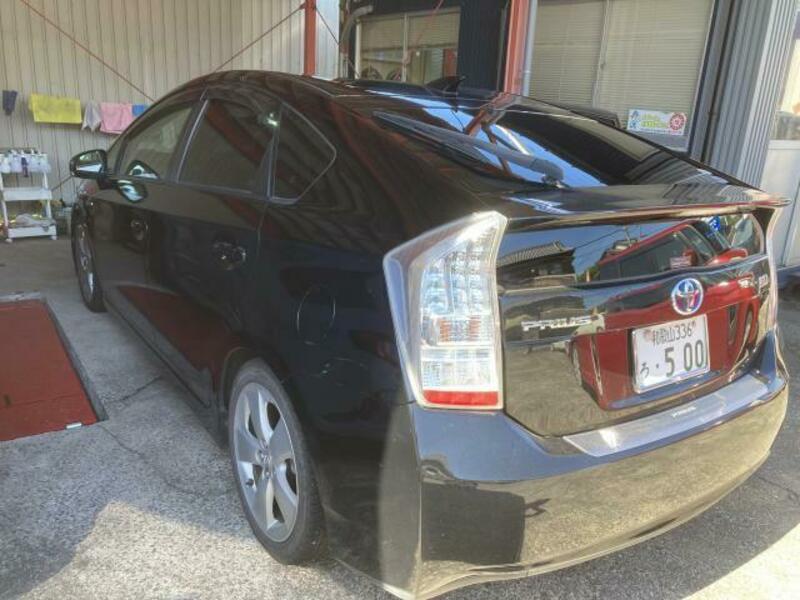 PRIUS-1