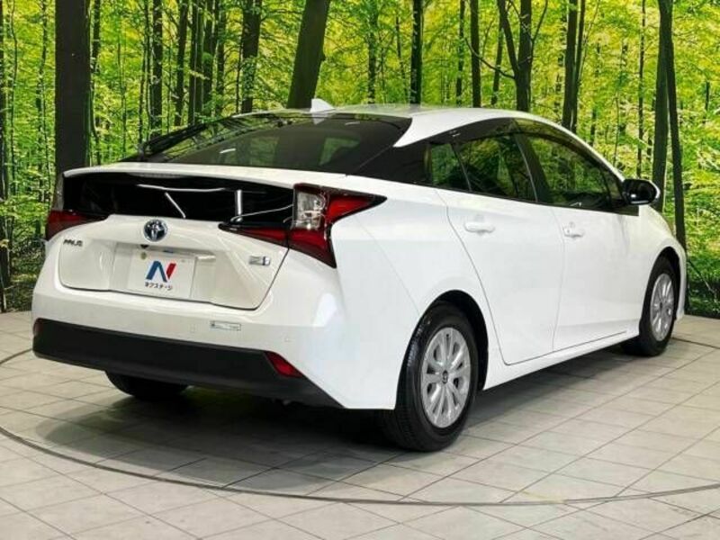 PRIUS-18