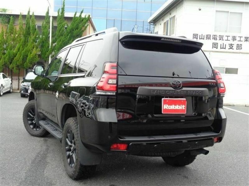 LAND CRUISER PRADO-10