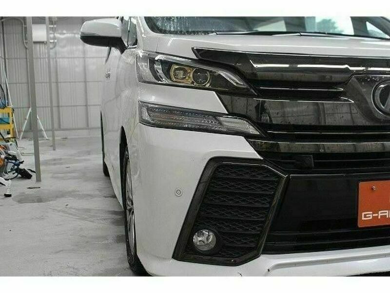 VELLFIRE-9