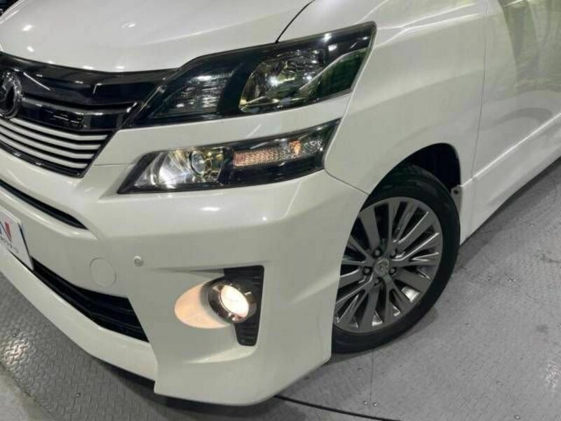 VELLFIRE-13