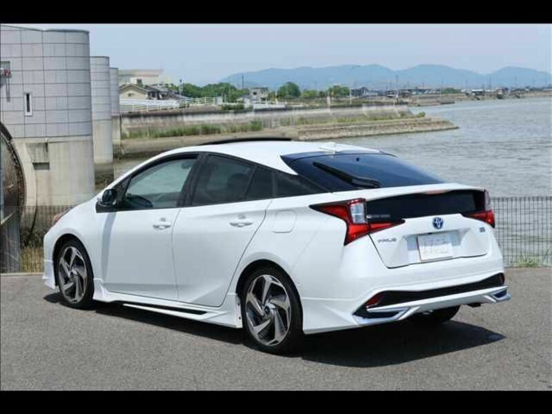 PRIUS-5