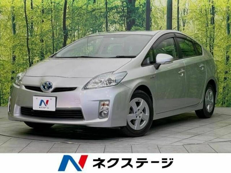 TOYOTA　PRIUS