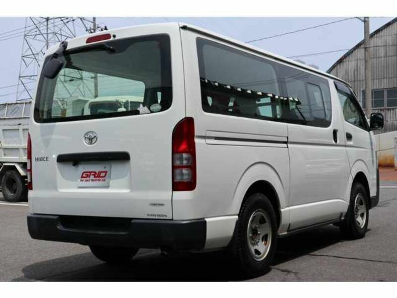 HIACE VAN-7