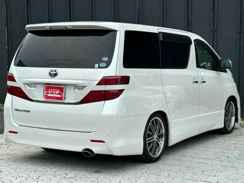 VELLFIRE-11