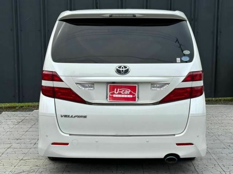 VELLFIRE-12