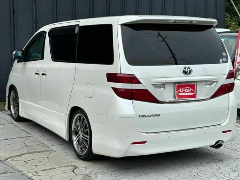 VELLFIRE-13