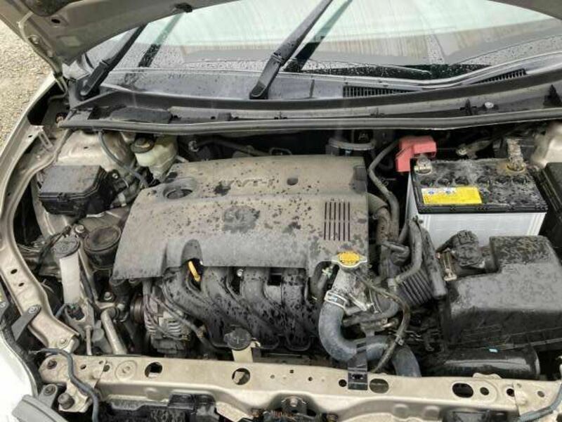 COROLLA AXIO