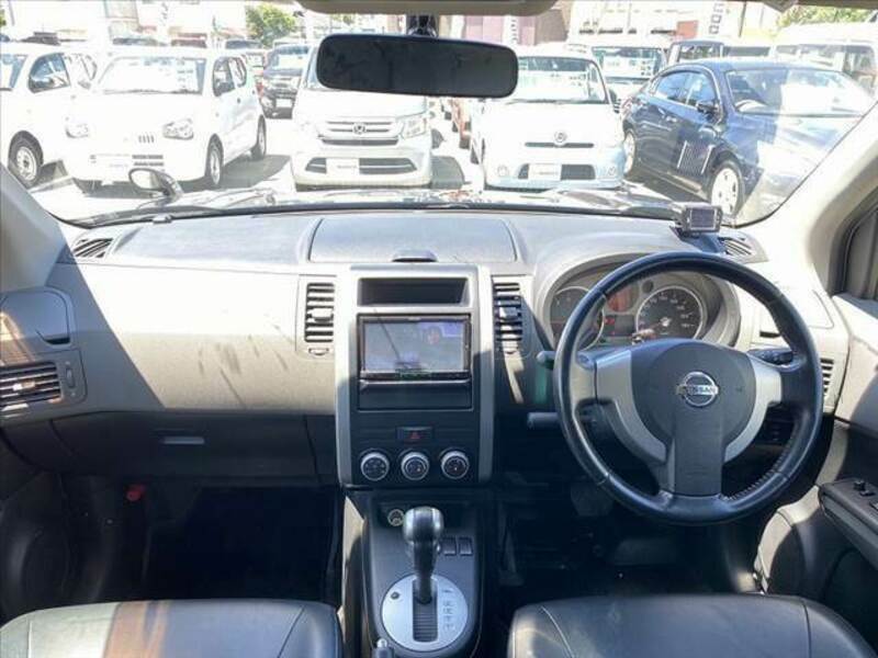 X-TRAIL-1