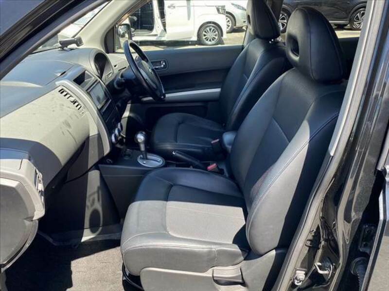 X-TRAIL-16