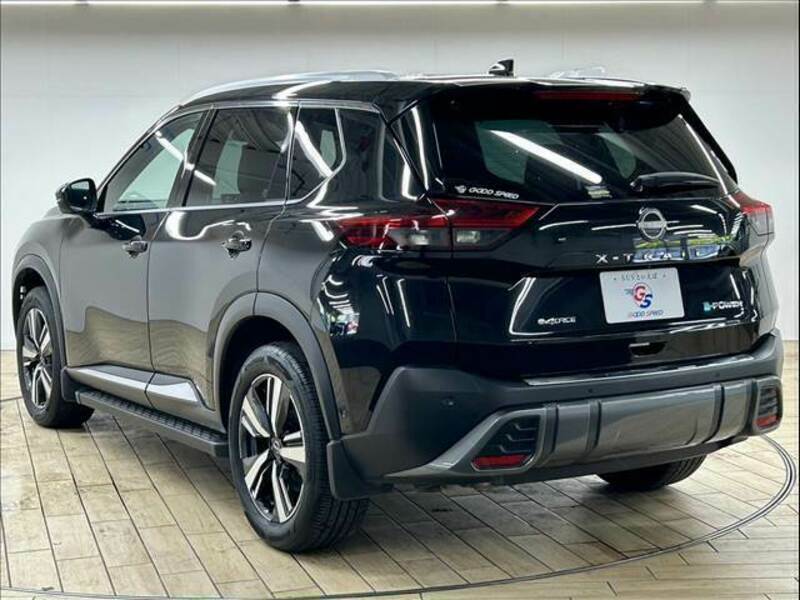 X-TRAIL-16