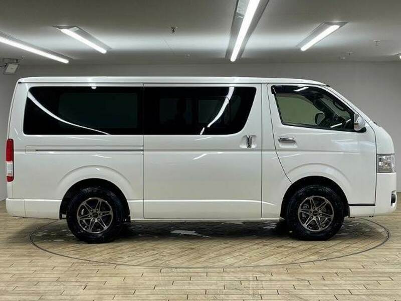 HIACE VAN-13