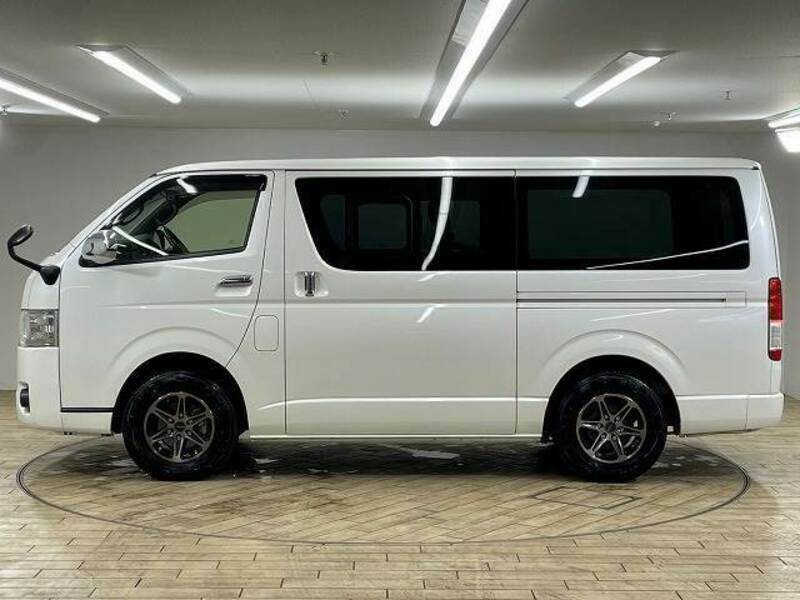 HIACE VAN-14