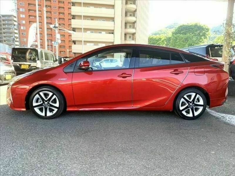 PRIUS-10