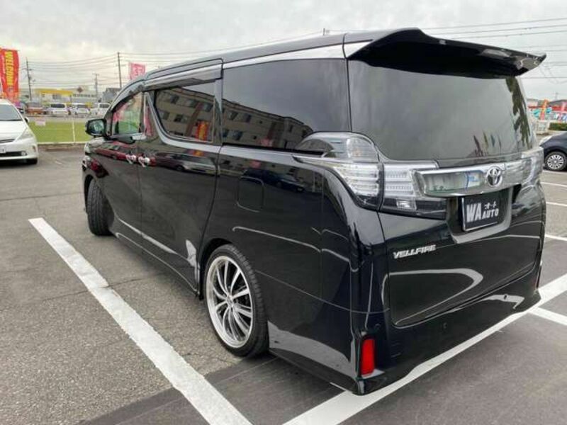 VELLFIRE-9