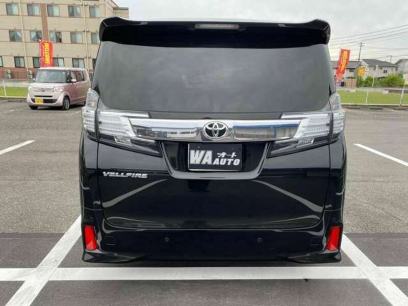 VELLFIRE-10