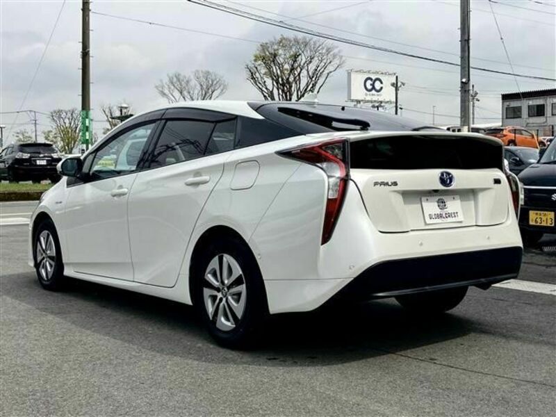 PRIUS-9