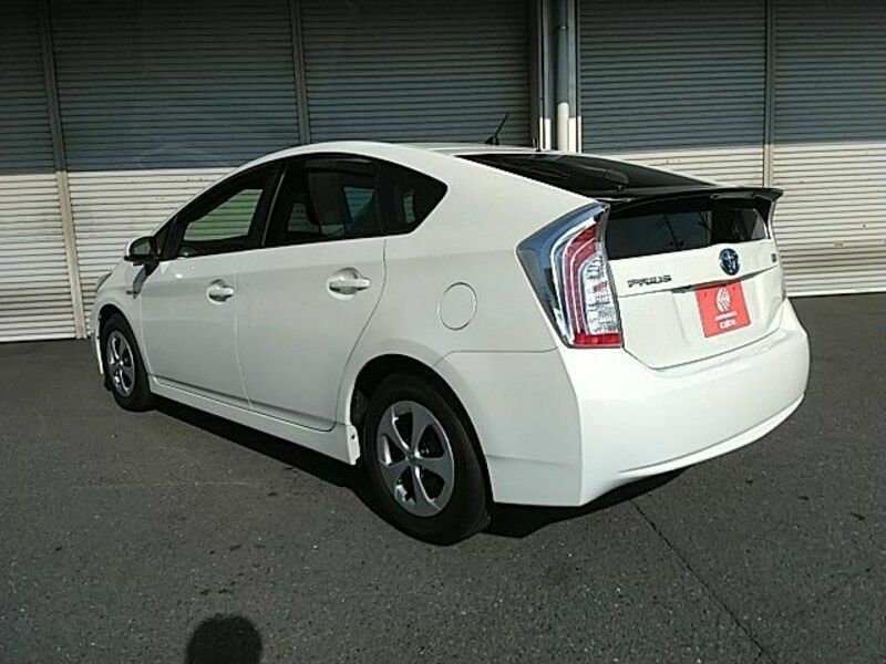 PRIUS-17