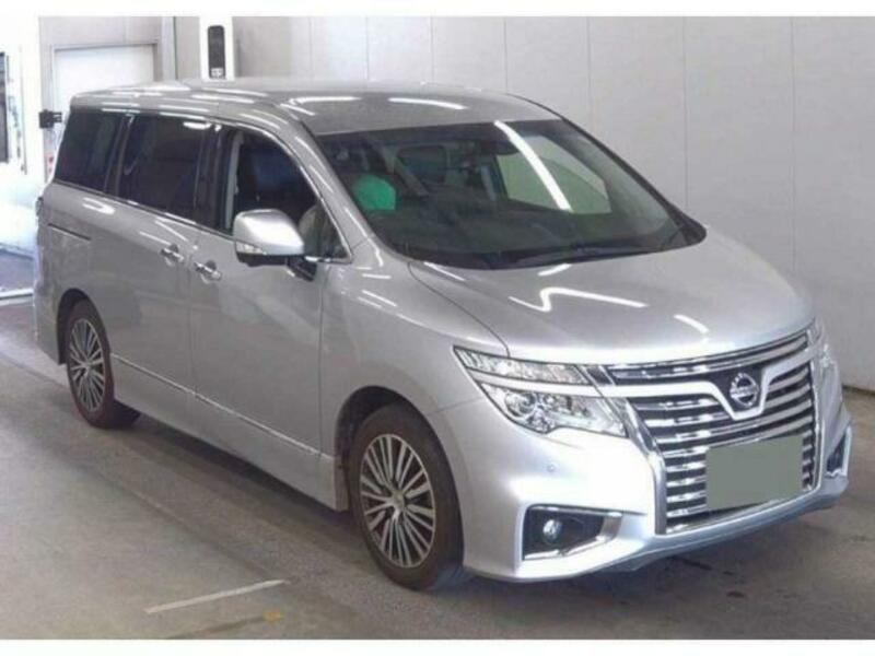 NISSAN　ELGRAND