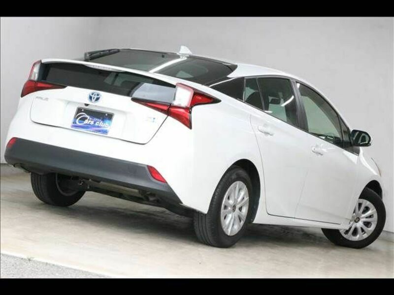 PRIUS-11