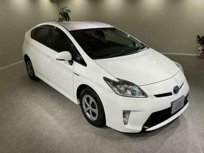 PRIUS-11