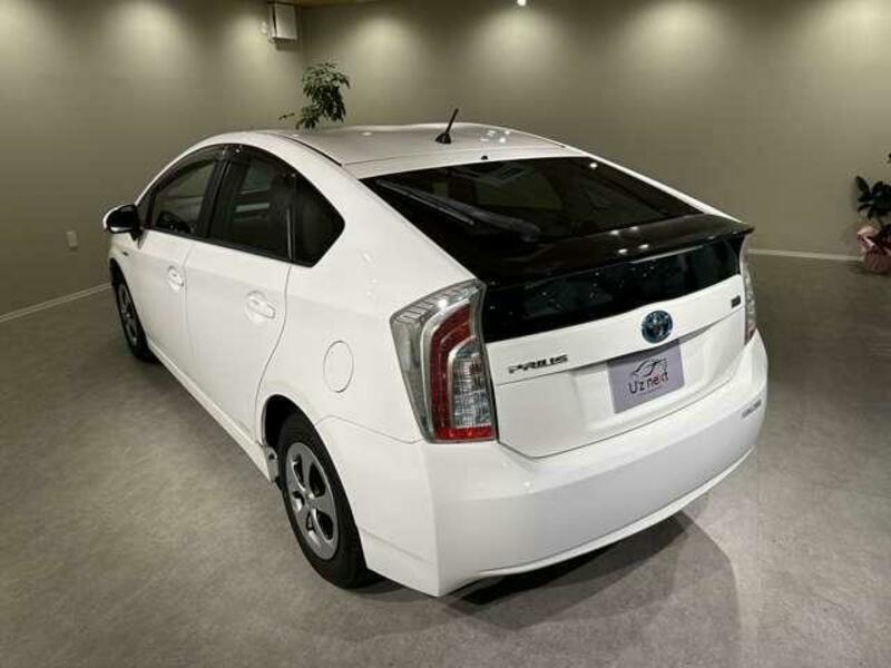 PRIUS-14