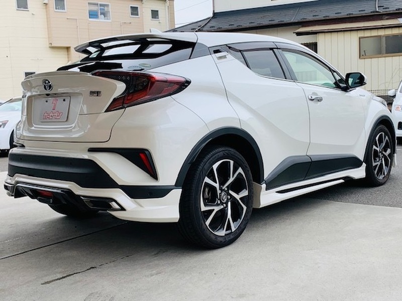 C-HR-4