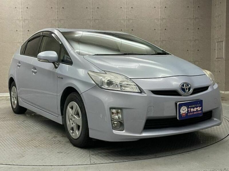 PRIUS-4