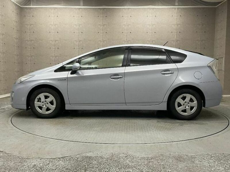 PRIUS-7