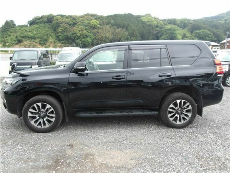 LAND CRUISER PRADO-10