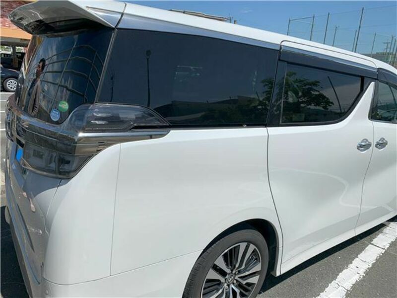 VELLFIRE-6