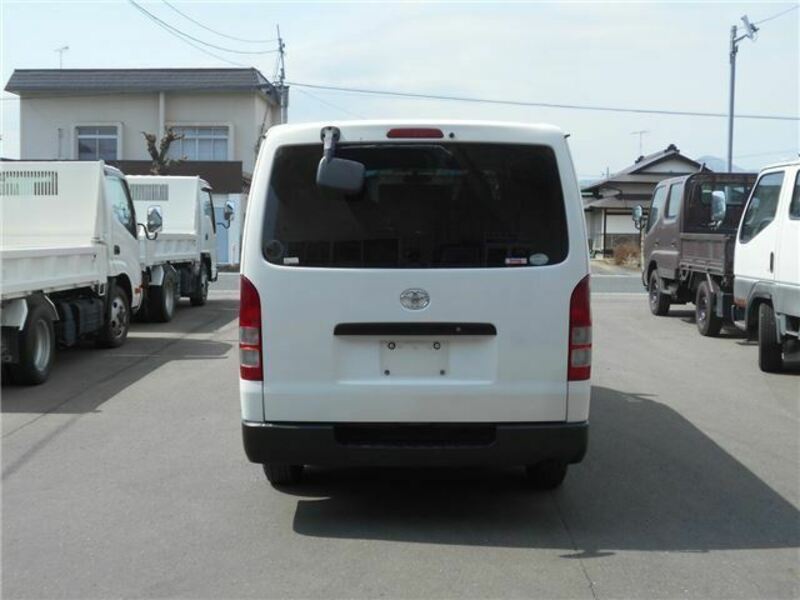 HIACE VAN-1