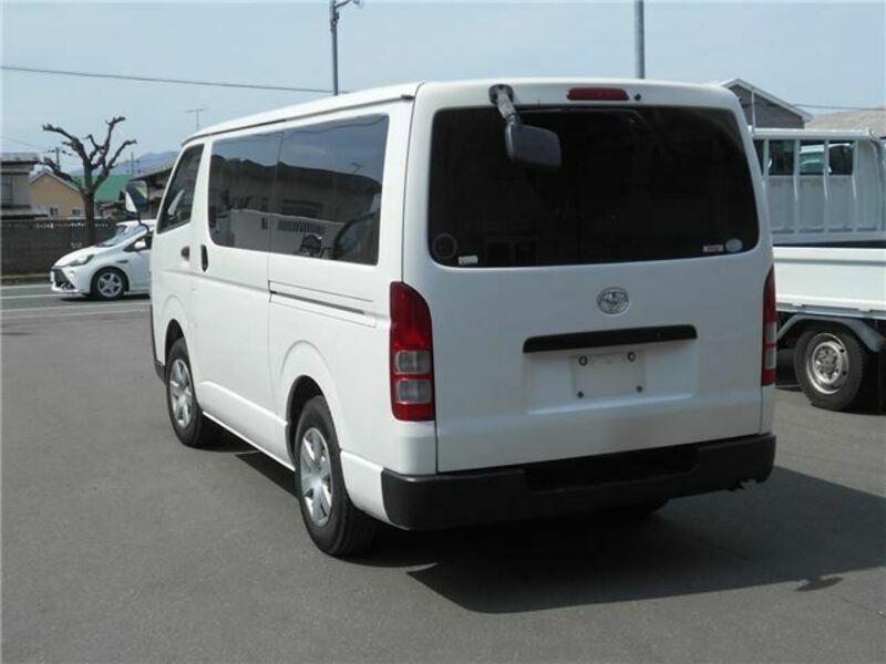 HIACE VAN-9