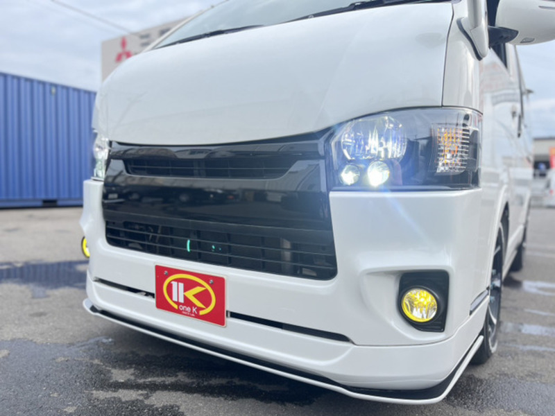 HIACE VAN-8